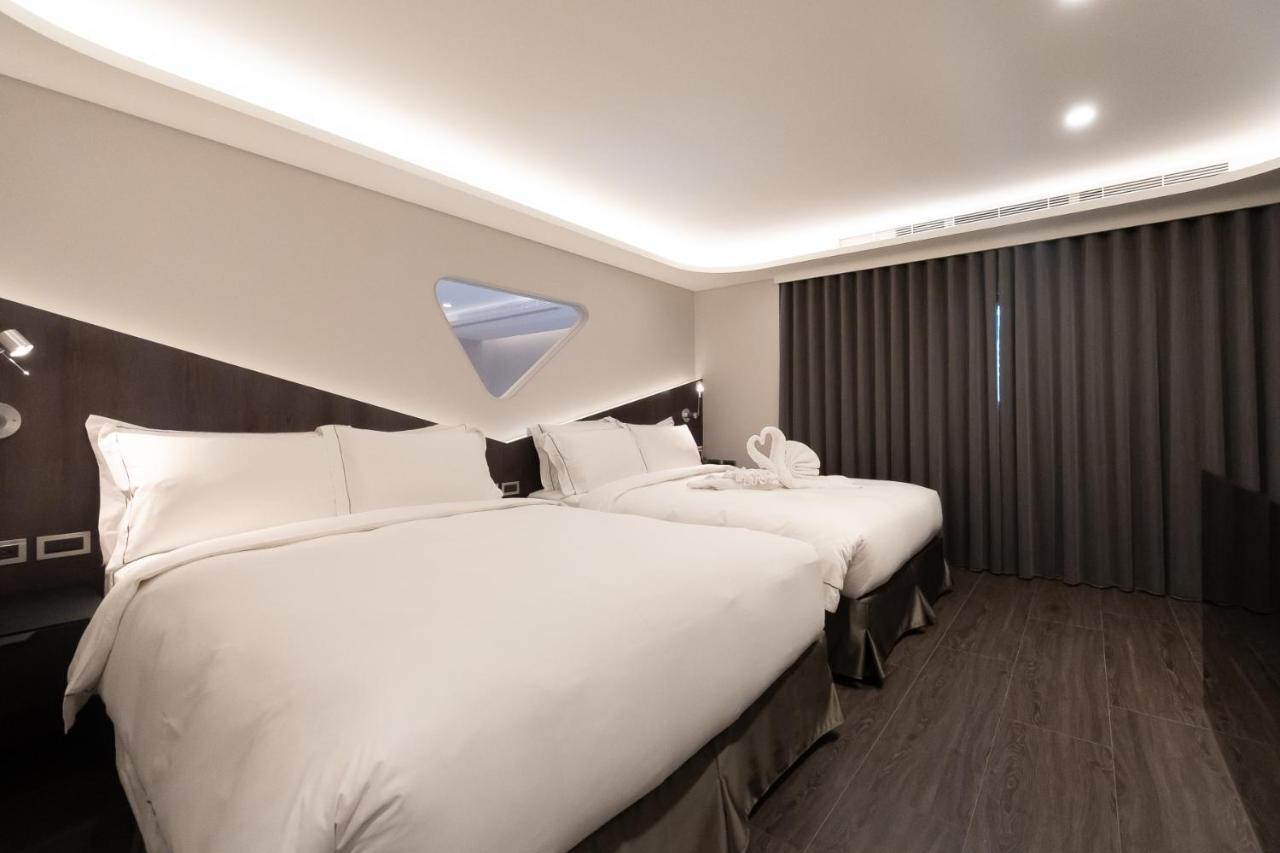 Starhaus Hotel Kaohsiung Exterior photo